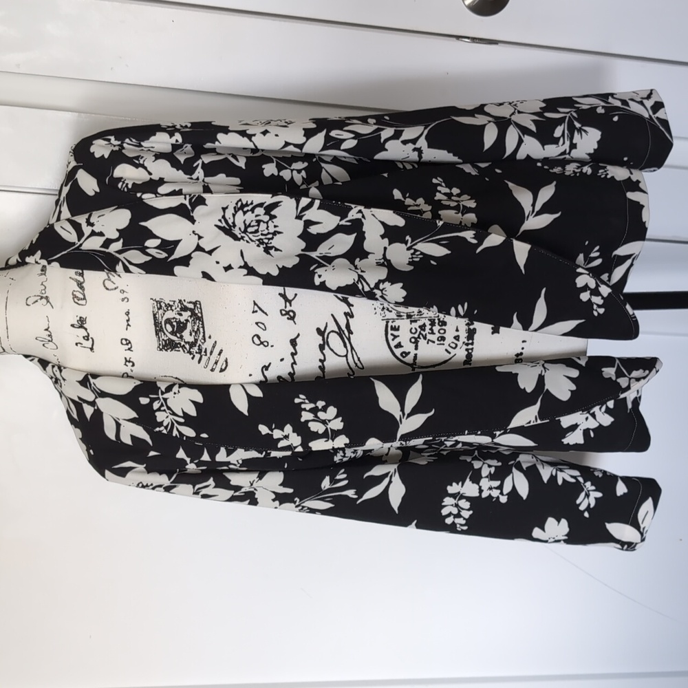Black and White Floral Blazer